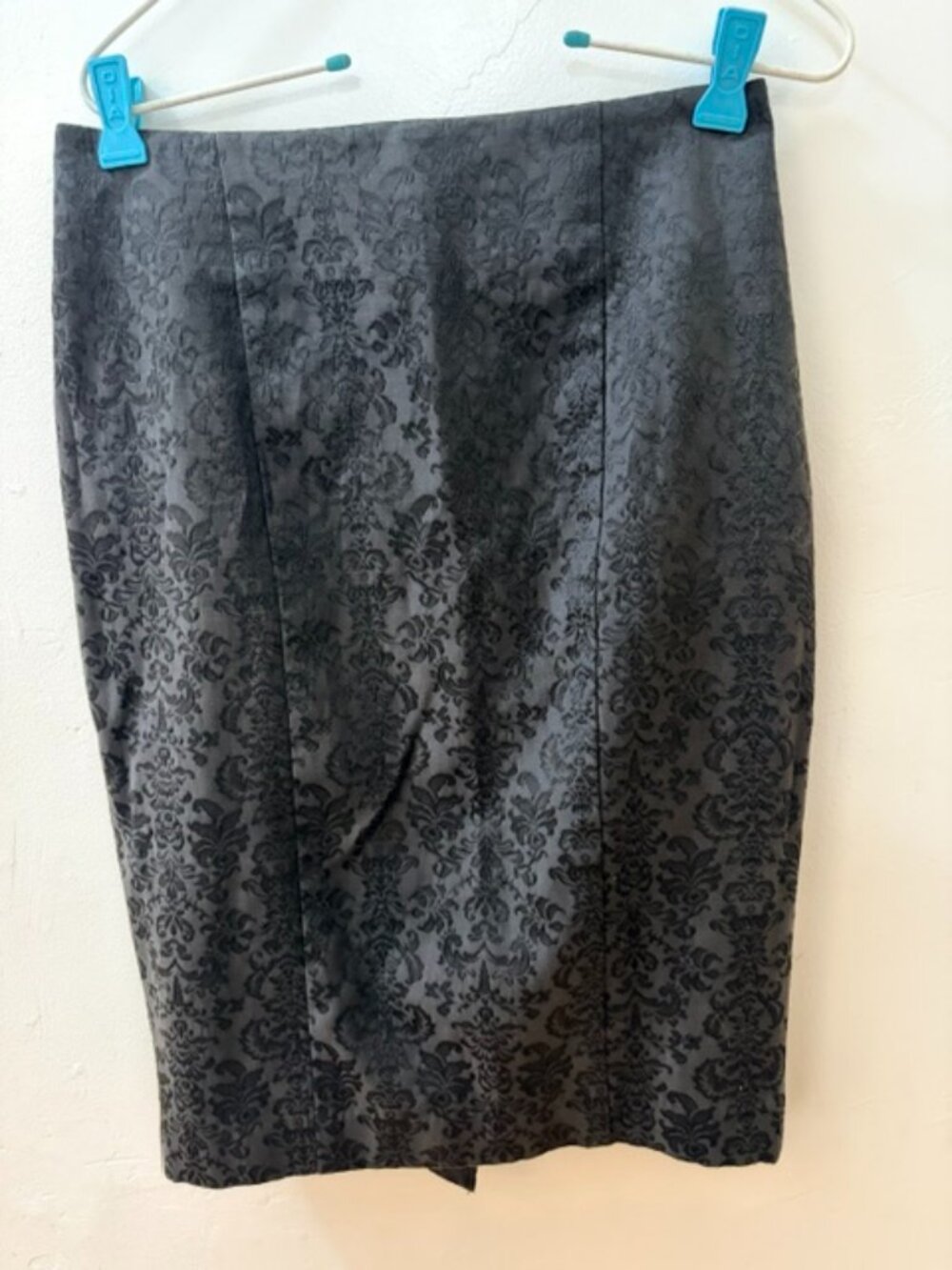 Mossimo Black Damask Jacquard Pencil Skirt Size 4